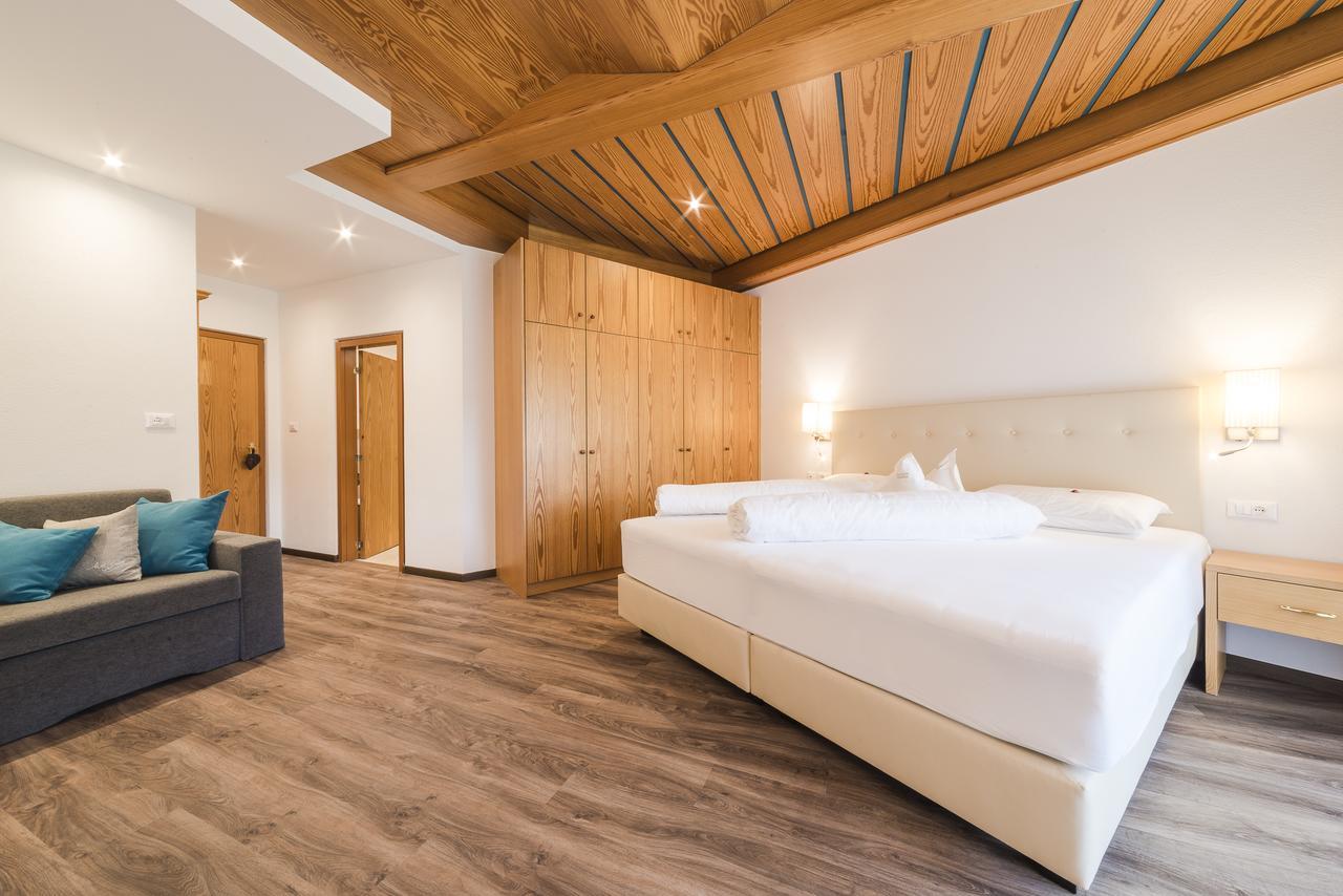 Hotel Theresia San Leonardo in Passiria Extérieur photo
